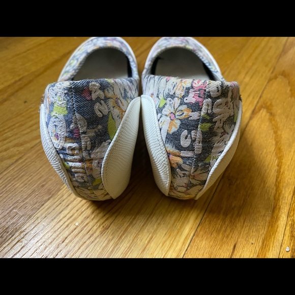 Women shoes - Picture 3 of 5